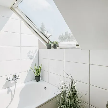Bw5 - Luxurious Three Bedroom Apartment - 110Qm - Ac Muelheim an der Ruhr Exterior photo