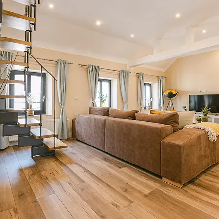 Bw5 - Luxurious Three Bedroom Apartment - 110Qm - Ac Muelheim an der Ruhr Exterior photo
