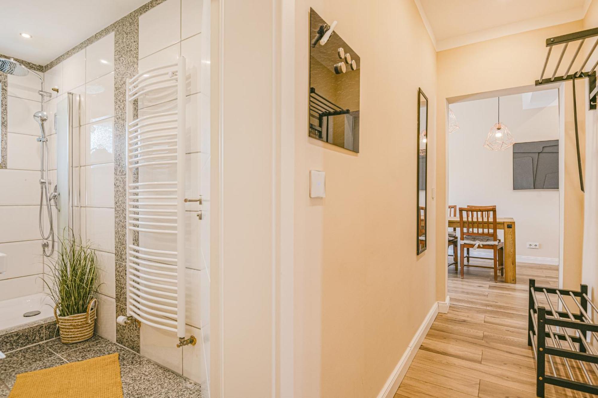 Bw5 - Luxurious Three Bedroom - 110qm - Ac