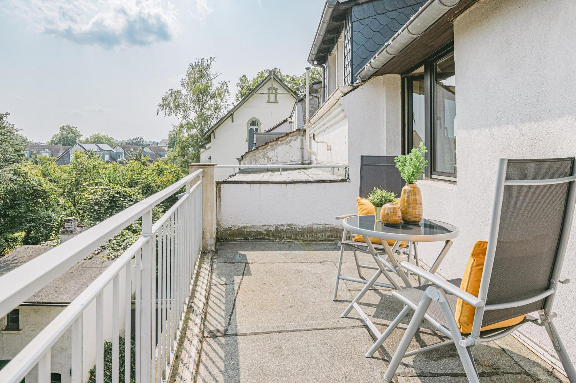 Bw5 - Luxurious Three Bedroom - 110qm - Ac * Muelheim an der Ruhr