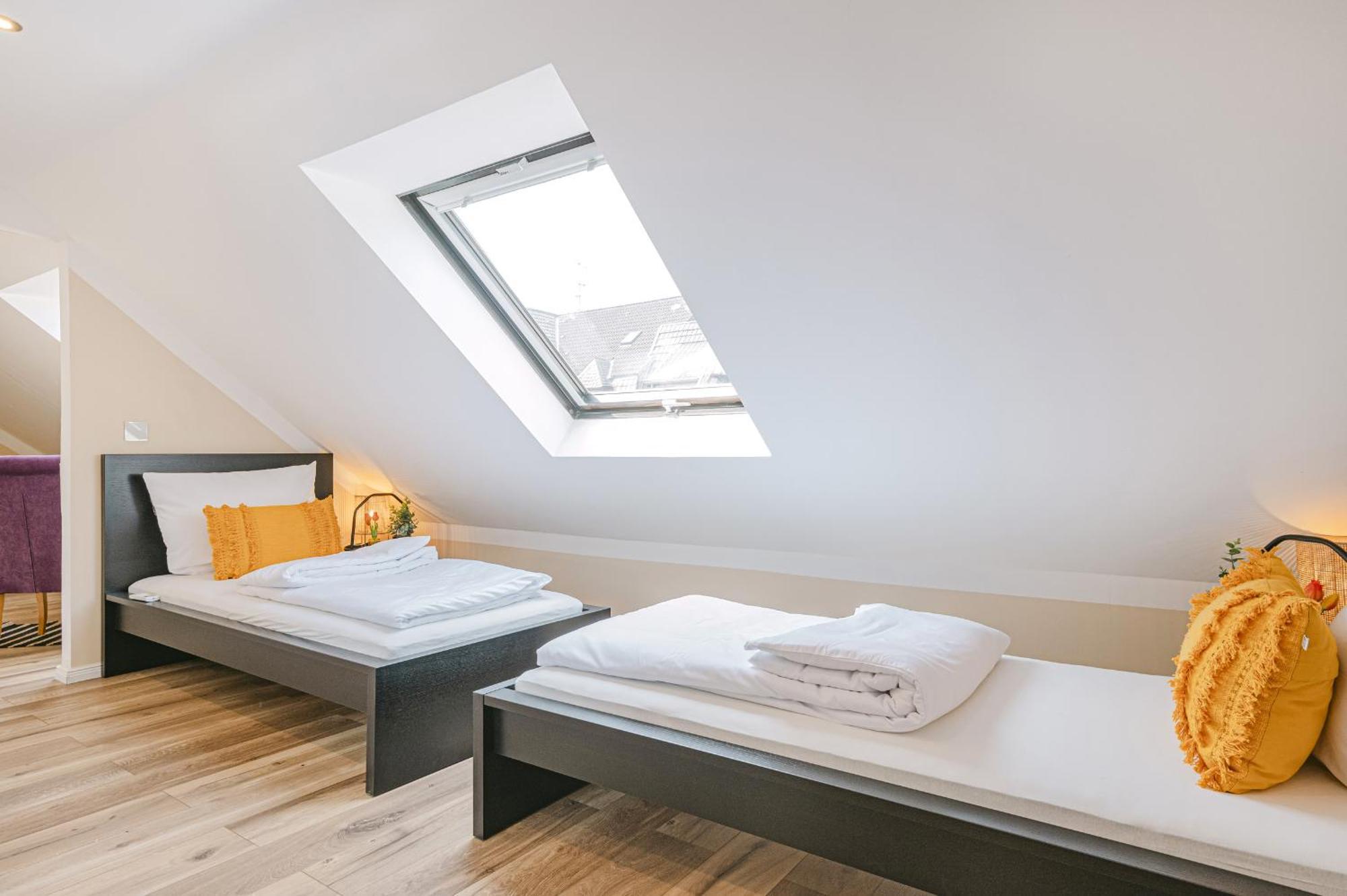 Apartment Bw5 - Luxurious Three Bedroom - 110qm - Ac Muelheim an der Ruhr
