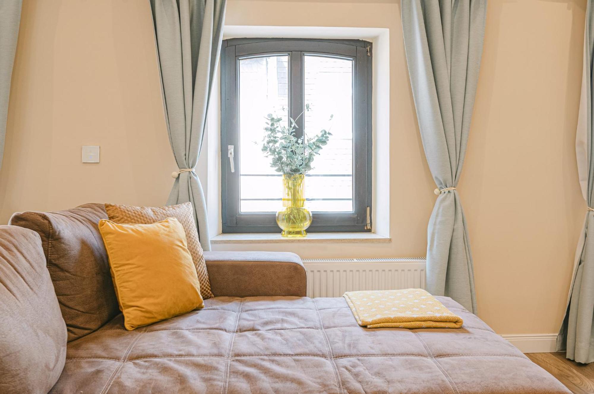 Bw5 - Luxurious Three Bedroom - 110qm - Ac * Muelheim an der Ruhr